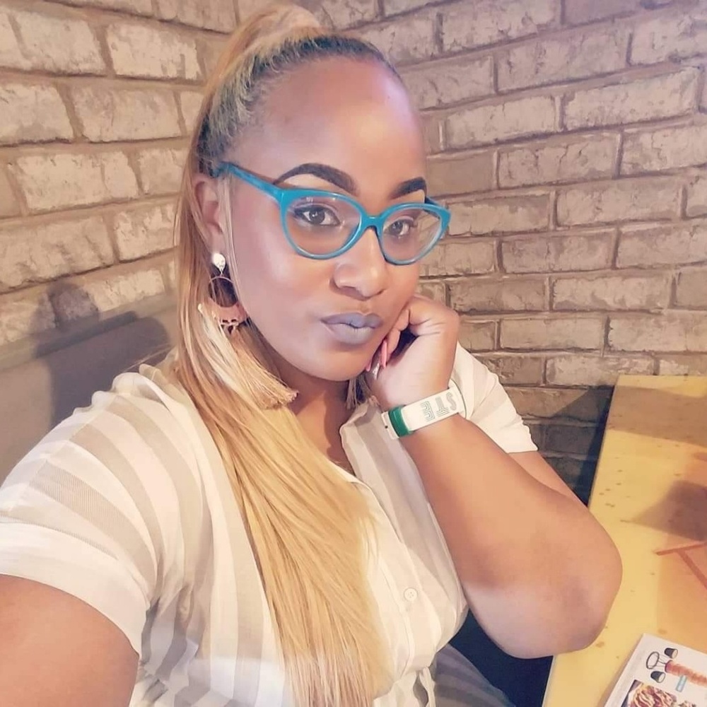 Meet your Posher, Beverly